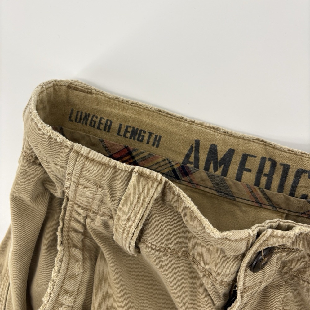 American Eagle Shorts Men's 30 Khaki Longer Length Chino Casual Y2K - Picture 7 of 9